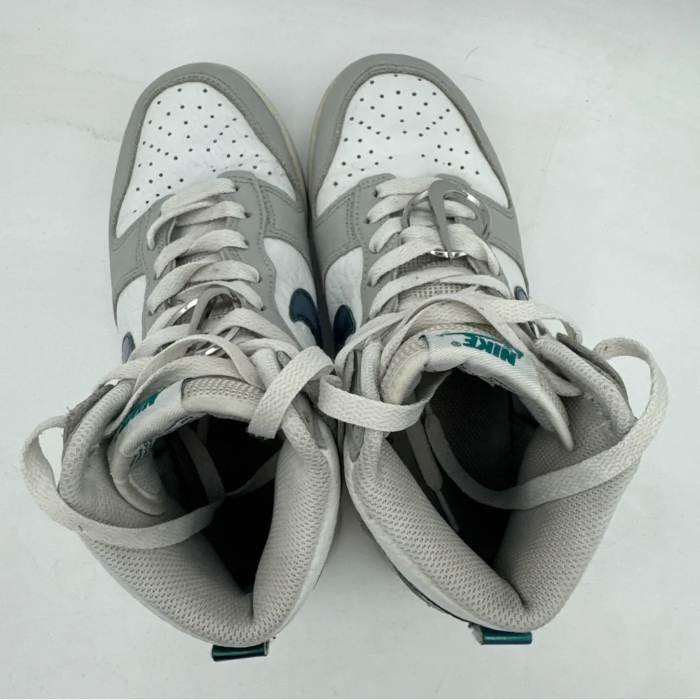 Nike Dunk High FLS Casual Shoe Summit White Grey Fog DR7855-100 Womens Size 5.5